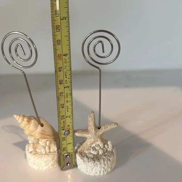 Beach-Themed Photo Holder Holders with Shell and Starfish placecard resin - Picture 3 of 3